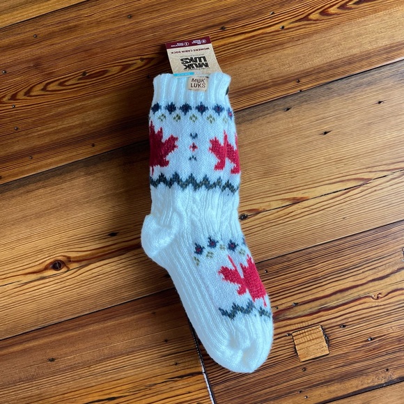 Muk Luks Womens Cabin Socks - NWT - Picture 1 of 4